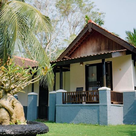 Grand Elty Krakatoa Hotel Kalianda Exterior foto