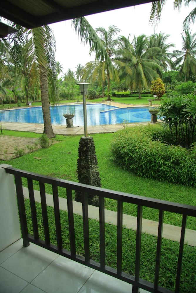 Grand Elty Krakatoa Hotel Kalianda Exterior foto