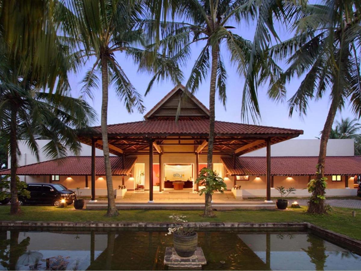 Grand Elty Krakatoa Hotel Kalianda Exterior foto